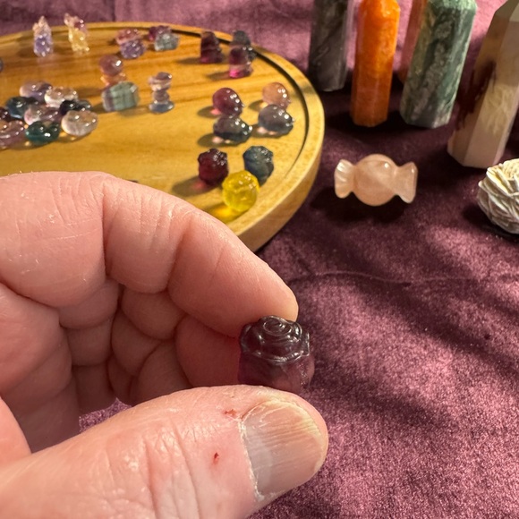 Mini Flourite Carving - Picture 4 of 16